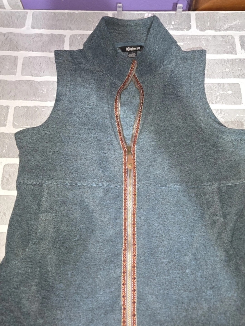 Sherpa Adventure gear nwt Zip Front Vest size med